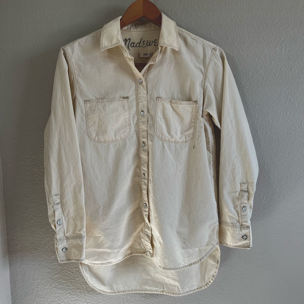 SOLD  Madewell size XS button down shirt